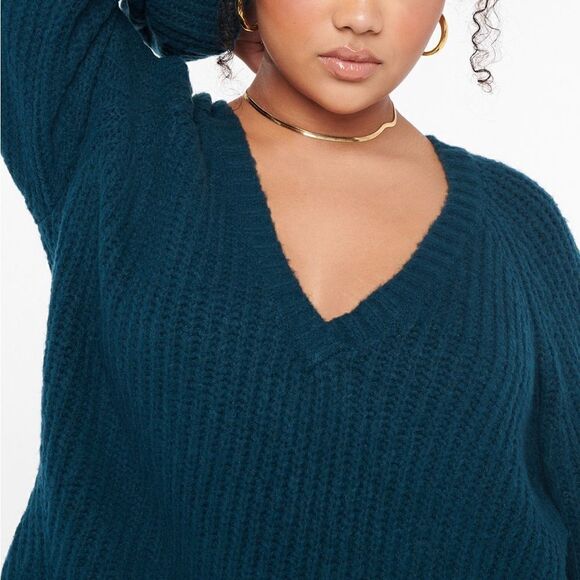 Savage X Fenty Fuzz Fit Knit V-Neck Sweater Size Medium - Picture 5 of 11